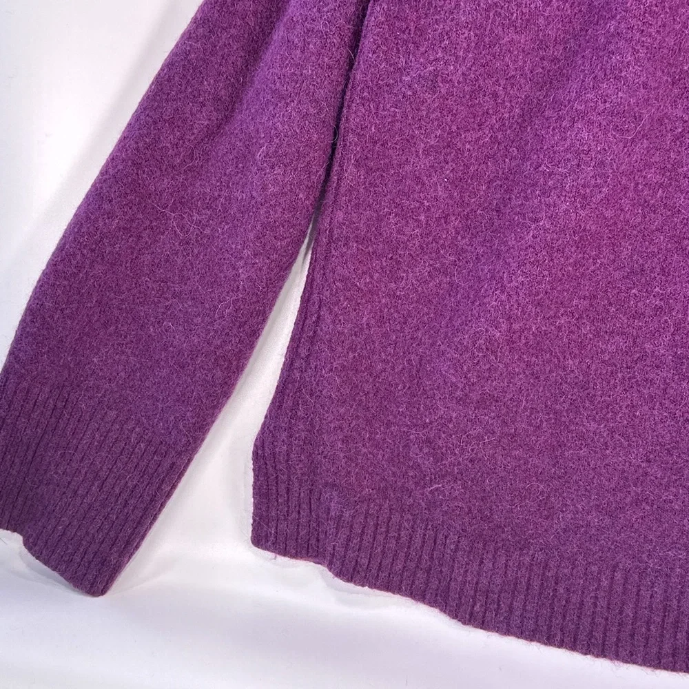 J Crew Women’s Alpaca Blend Turtleneck Sweater Purple Knit M - Picture 4 of 11